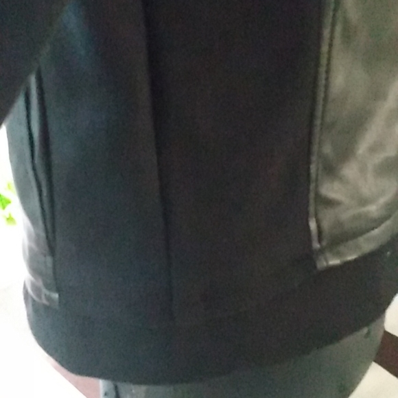 Jacket - Picture 5 of 12